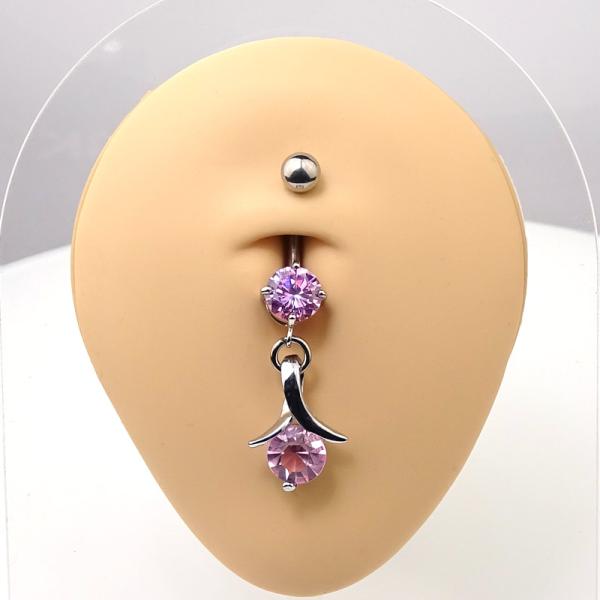 Bauchnabelpiercing mit Kristall und Anhänger