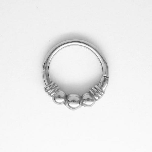 Esmeralda Piercing 1,2x8 geschlossen