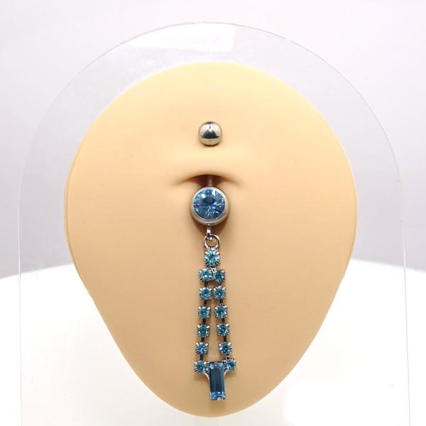 Sugarbell - Bauchnabel Piercing am Modell